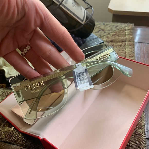 SOLD⛔️Authentic FENDI 53mm Square Acetate logo sunglasses - Picture 2 of 14